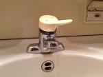 洗面台SGU-75Bの交換可能水栓は・・・?「M様の洗面化粧台混合栓を取替え」2