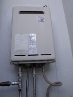 ガス給湯器のストレナー掃除「太陽熱温水器据付」18